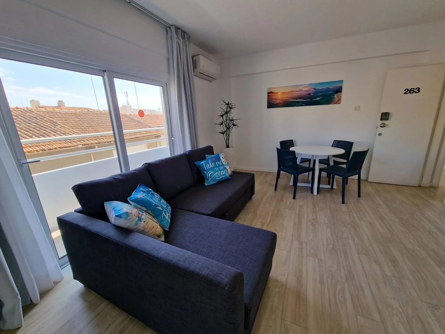 Kitieos Central Apts 100M From Finikoudes Beach Larnaca Cyprus