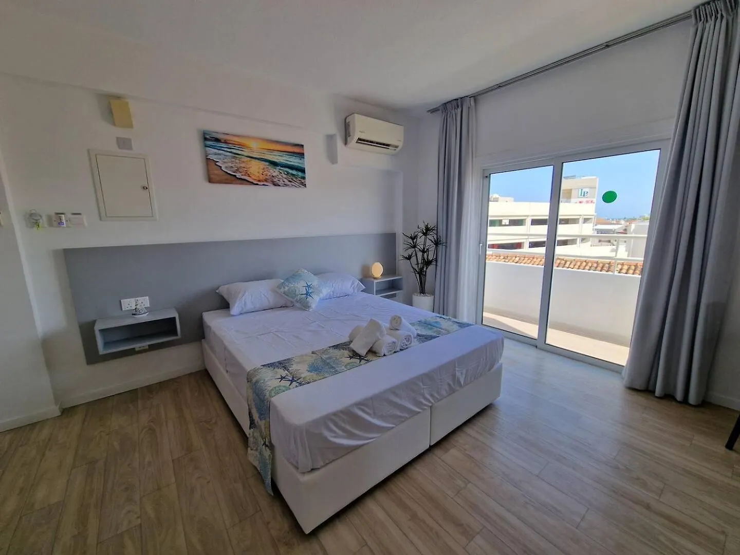 Apartment Kitieos Central Apts 100M From Finikoudes Beach Larnaca