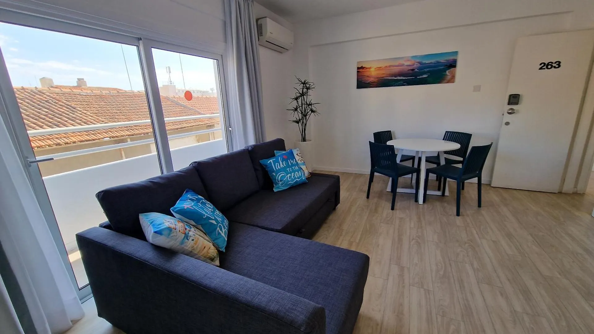 Kitieos Central Apts 100M From Finikoudes Beach Larnaca Apartment